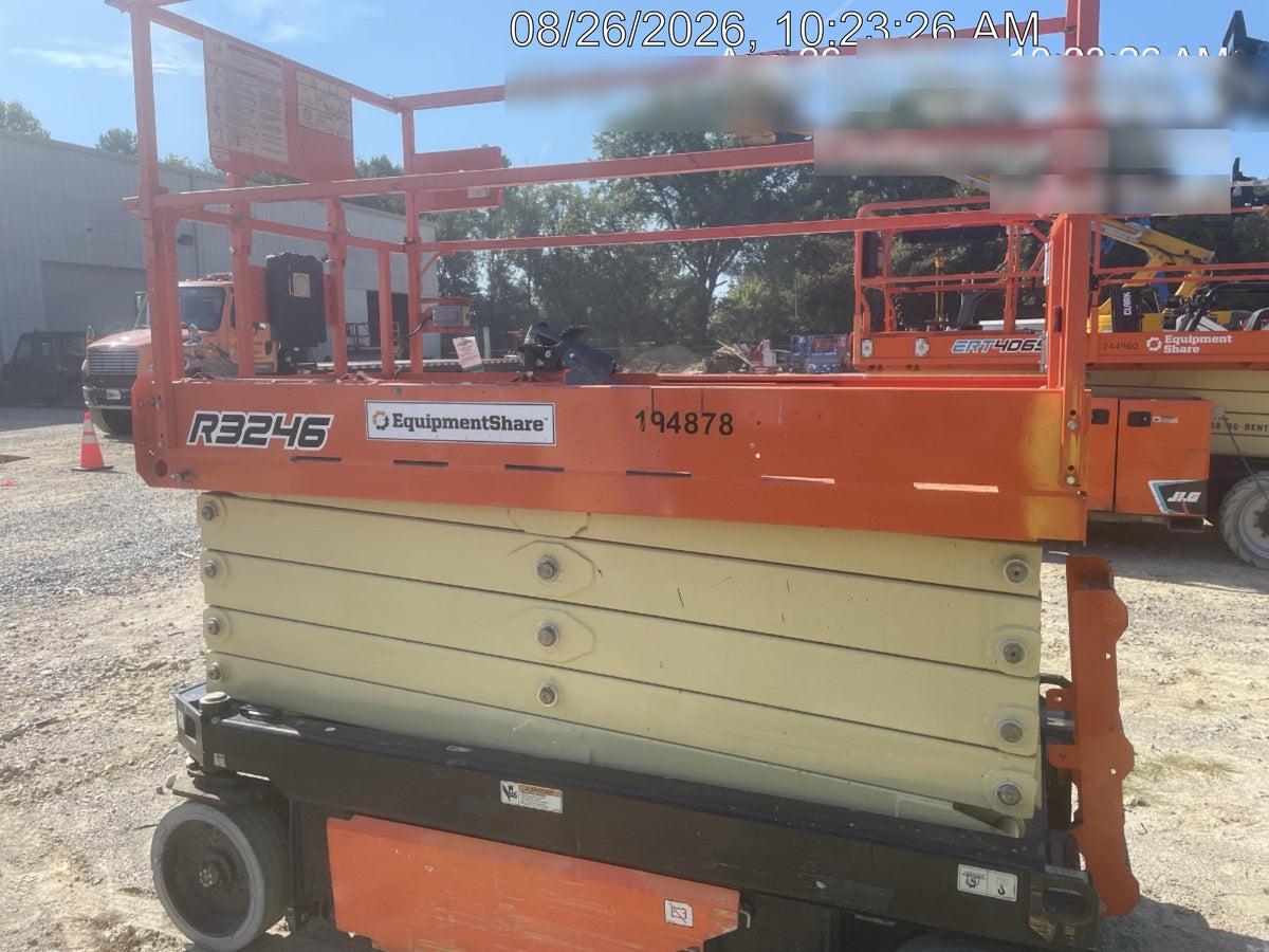 2021 JLG R3246
