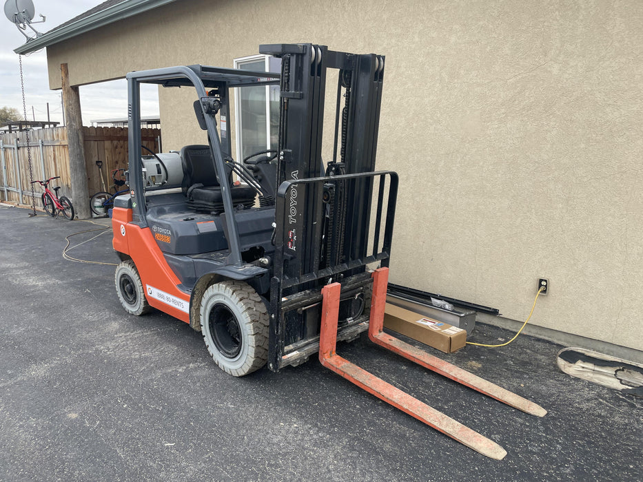 2022 TOYOTA 50-8FGU25