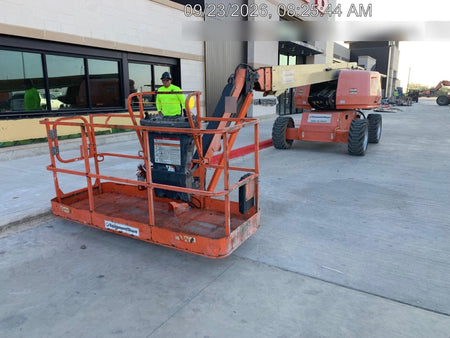 2019 JLG 660SJ