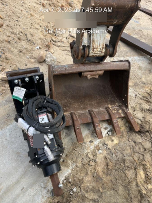 2021 DOOSAN 30" Bucket - Doosan