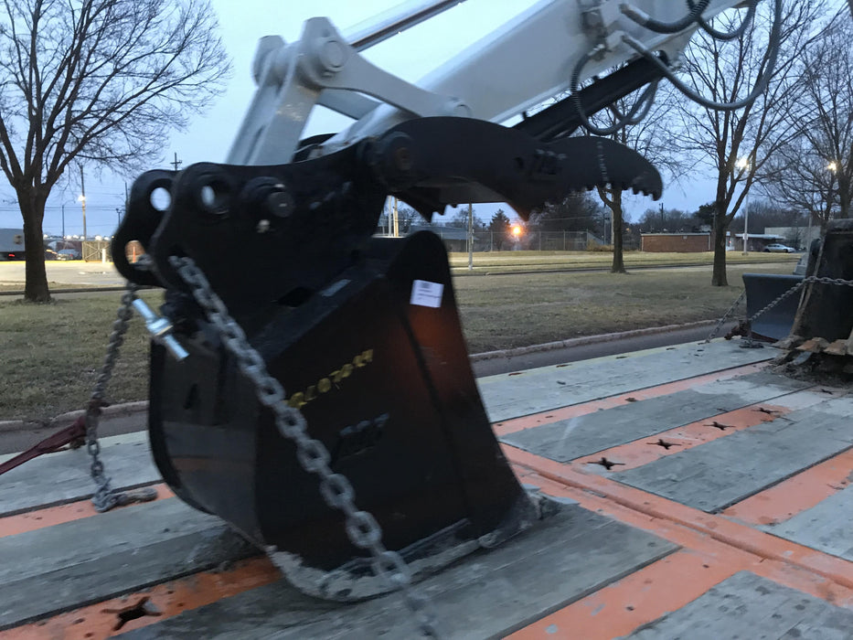 2019 Takeuchi TB290 Cab/Heat/AC Rubber tracks, Dozer blade, Travel alarm, Auxiliary hydraulics w/Manual QC, Hydraulic thumb, 18", 24", and 36" Buckets