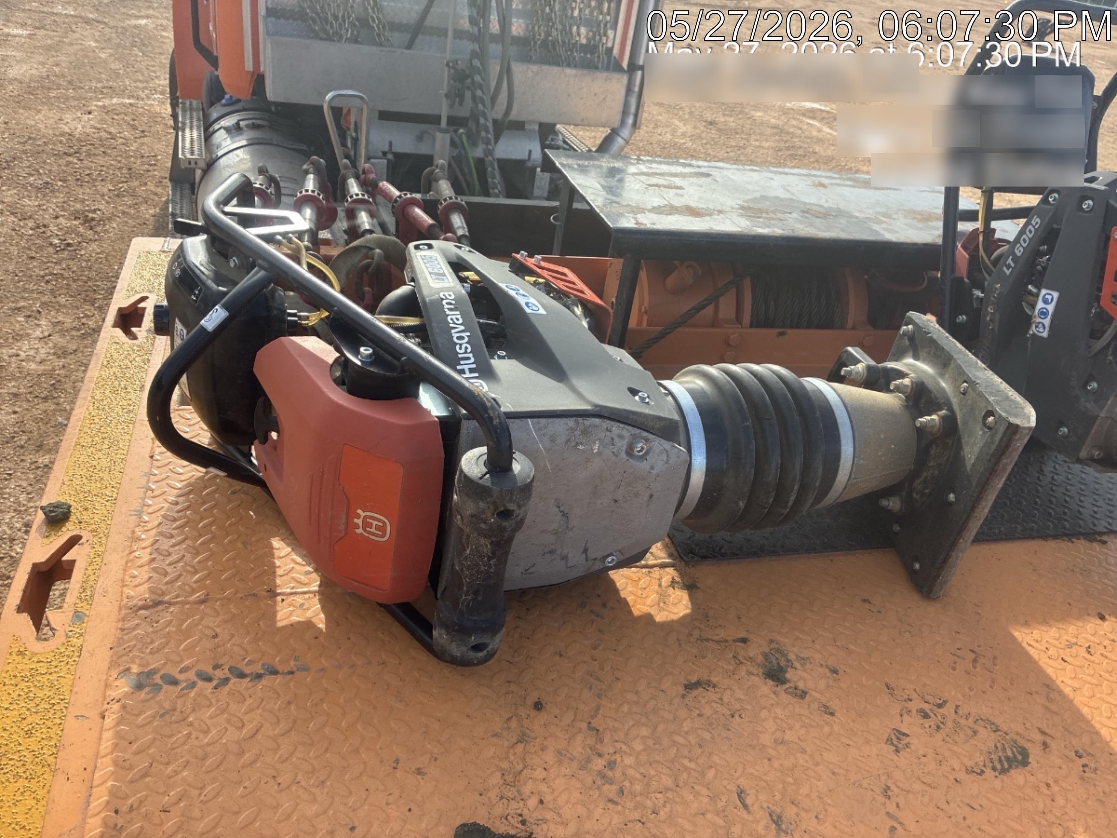 2024 HUSQVARNA LT6005