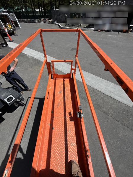 2022 JLG ES2632