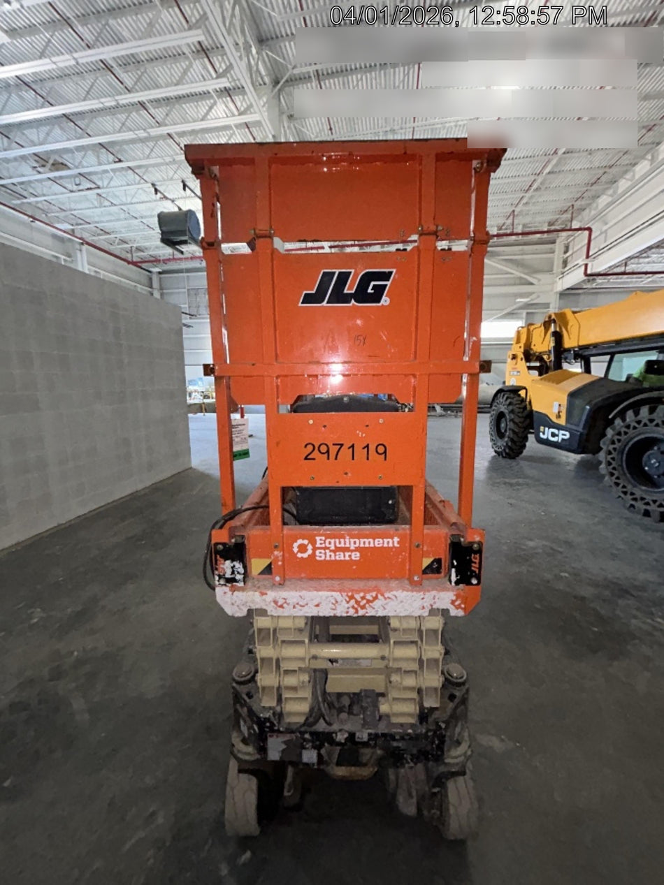 2023 JLG ES1932