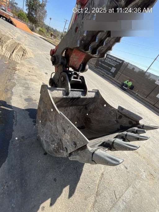 2022 GEITH 42" Bucket - Geith 25k - 35k