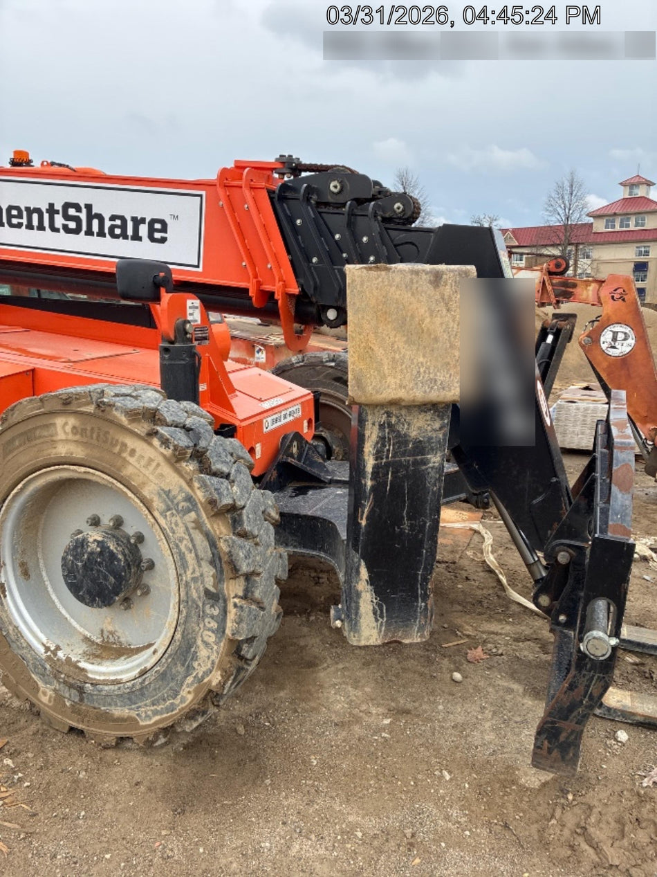 2021 JLG 12054