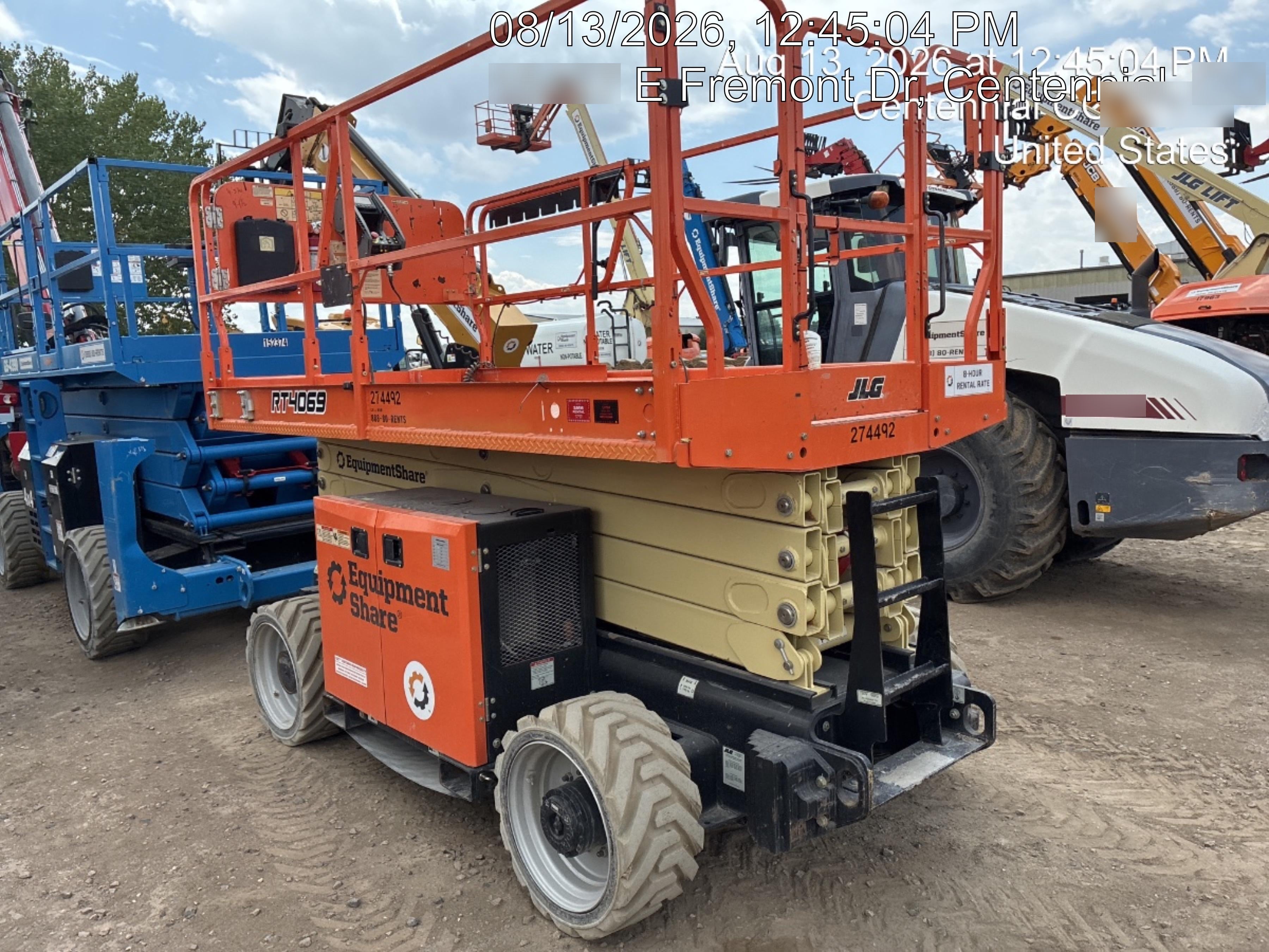 2022 JLG RT4069