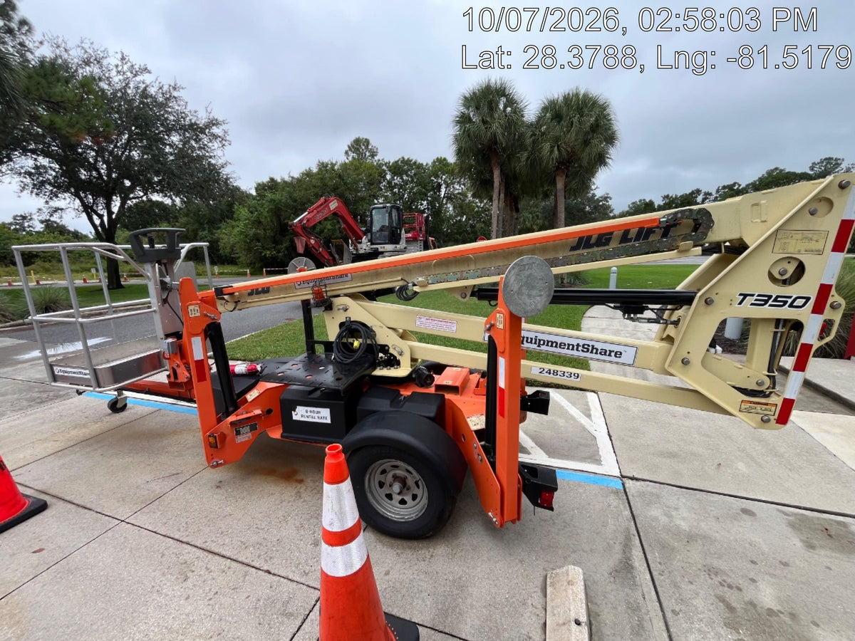 2022 JLG T350