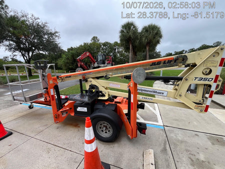 2022 JLG T350