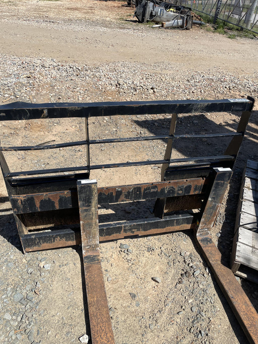 2022 ARROW MATERIAL HANDLING 60" Pallet Forks - Arrow