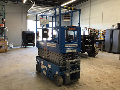 2020 Genie GS-1930 Solid Non Marking Tires, Beacon, Folding rails with half height swing gate, 800W Inverter