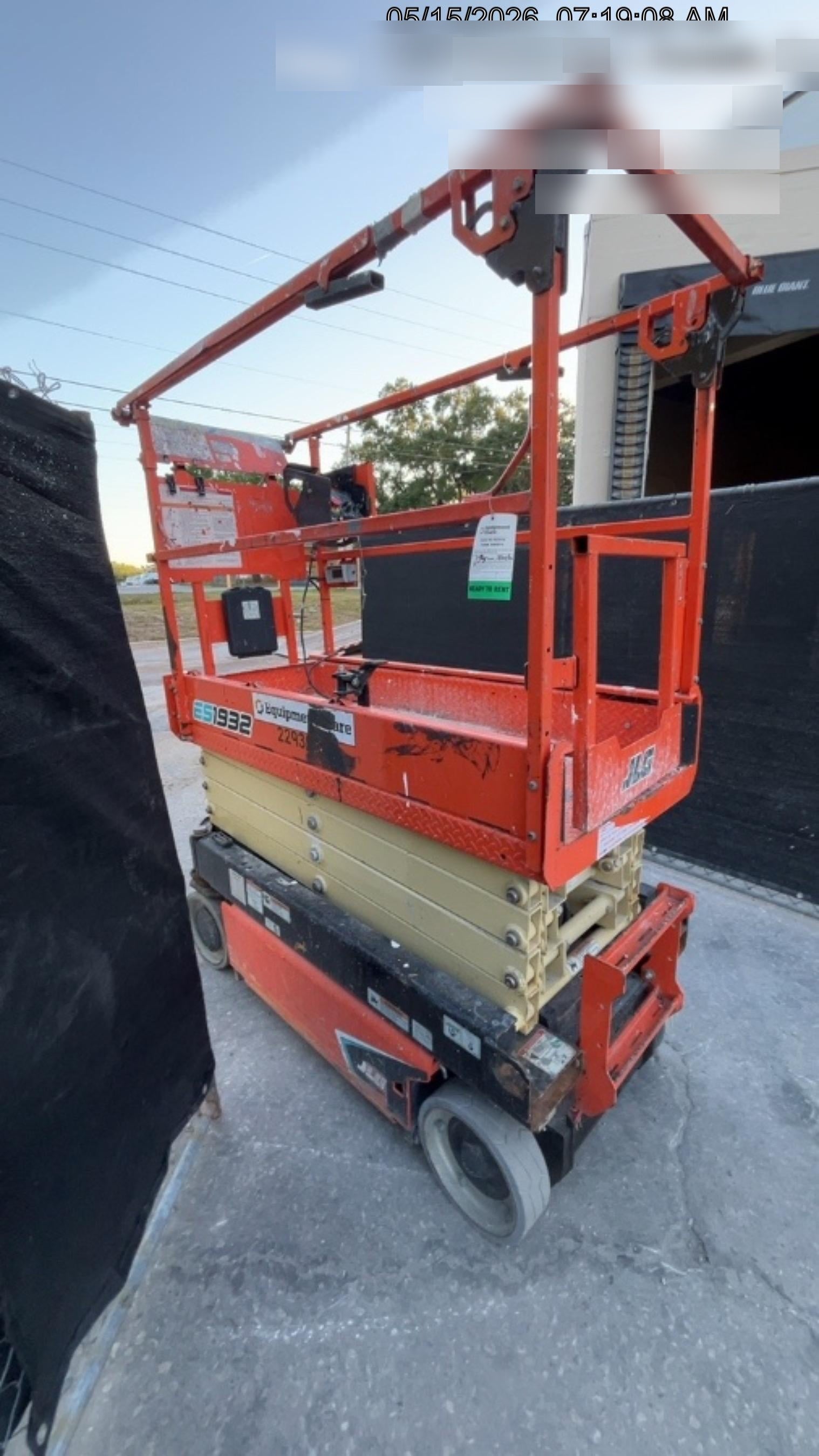 2022 JLG ES1932
