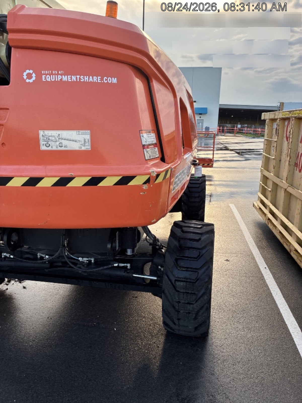 2023 JLG 660SJ