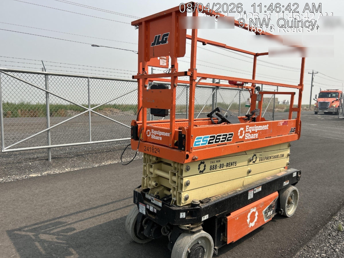 2022 JLG ES2632