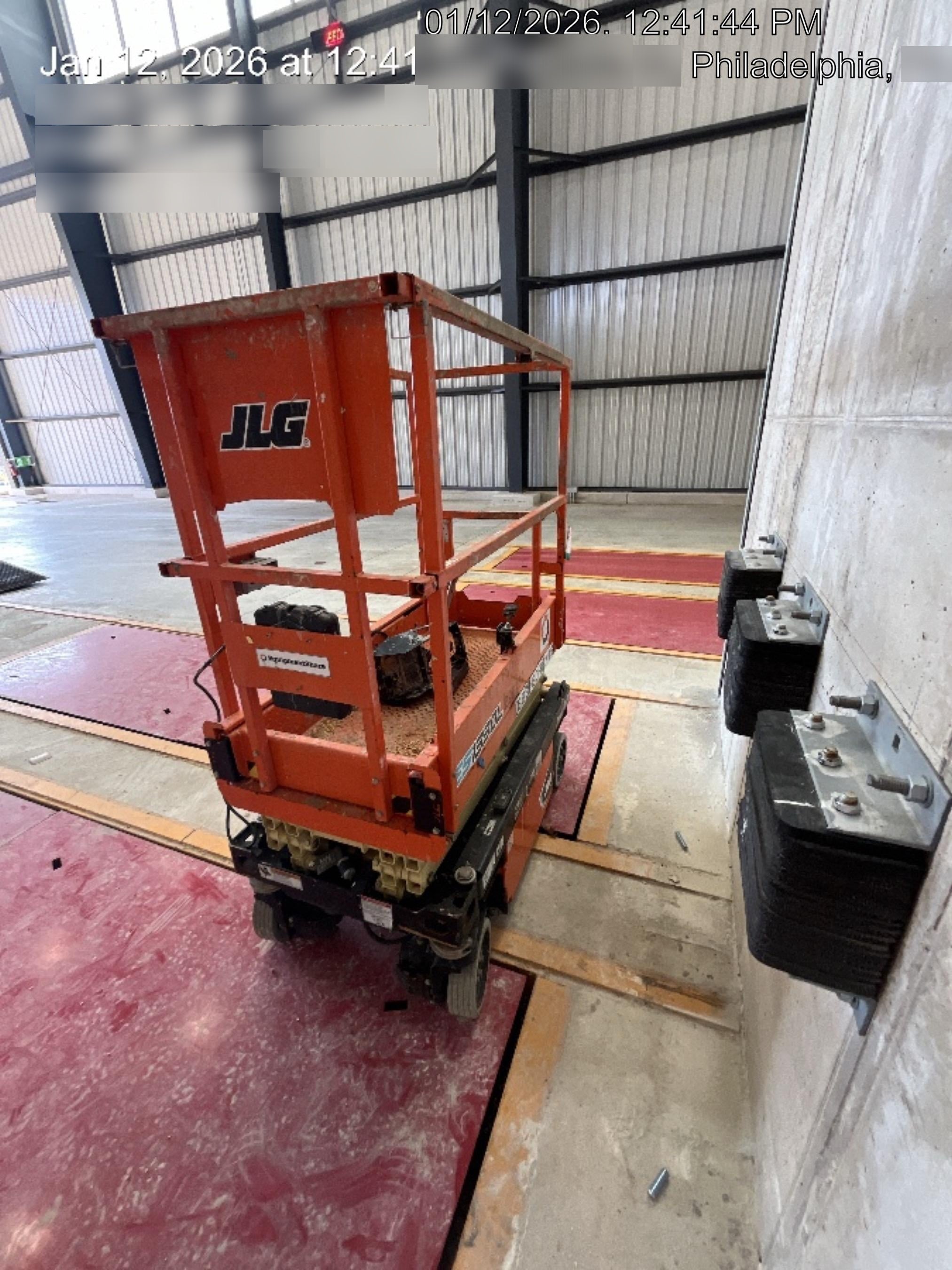 2022 JLG ES1330L
