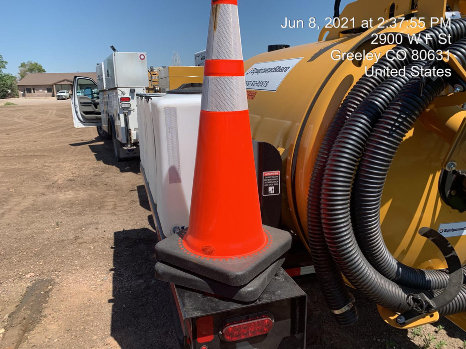 2021 Vac-Tron LP573XDT T4 Koehler Diesel Engine, 500 Gallon Debris Tank, x2 100 Gallon Water Tanks