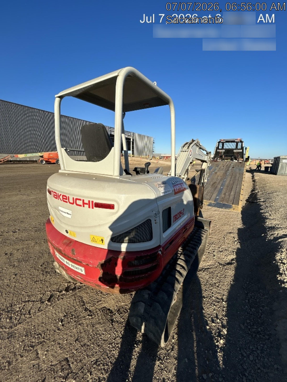 2022 TAKEUCHI TB235-2R