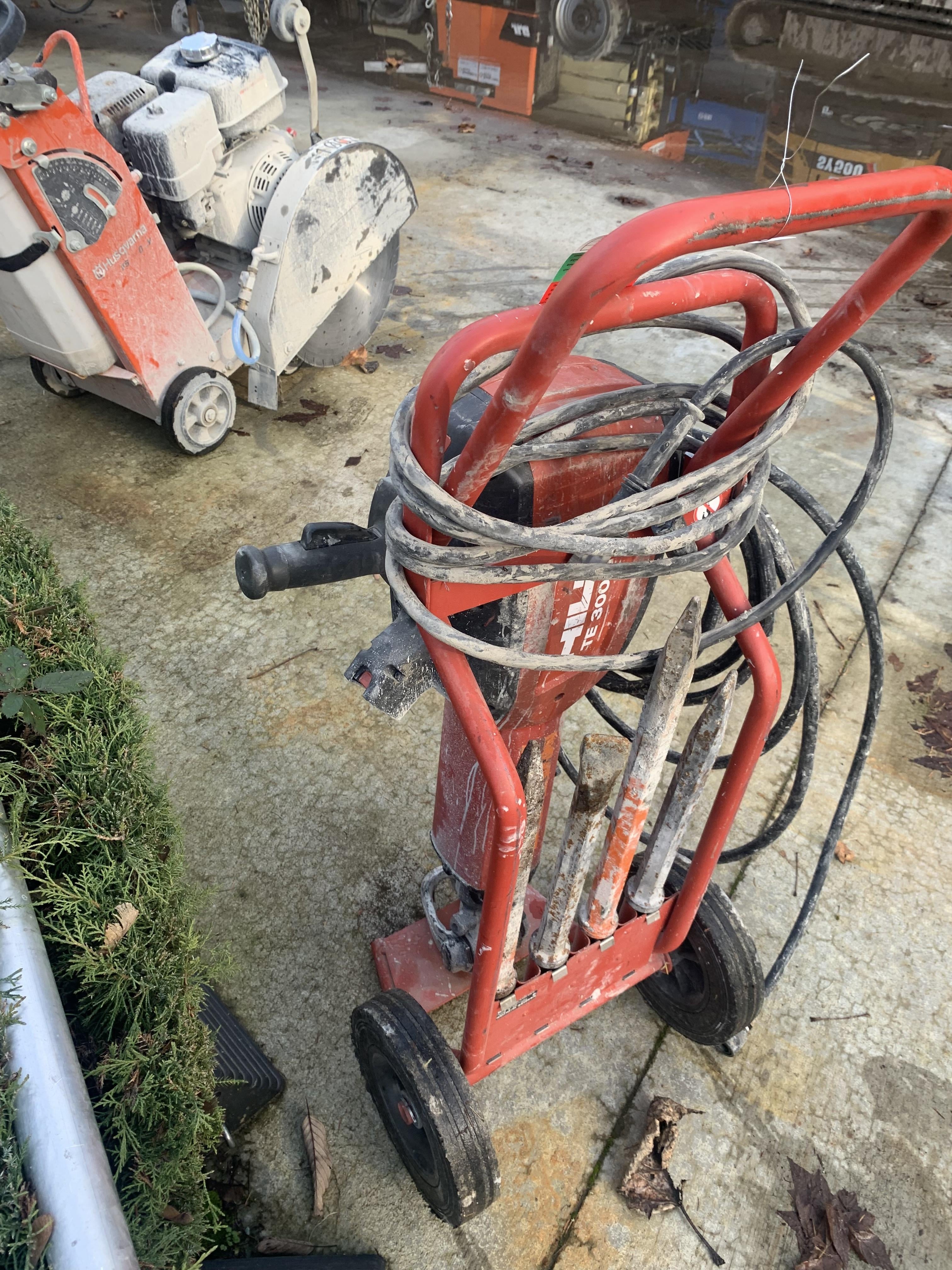 2019 HILTI TE 3000-AVR