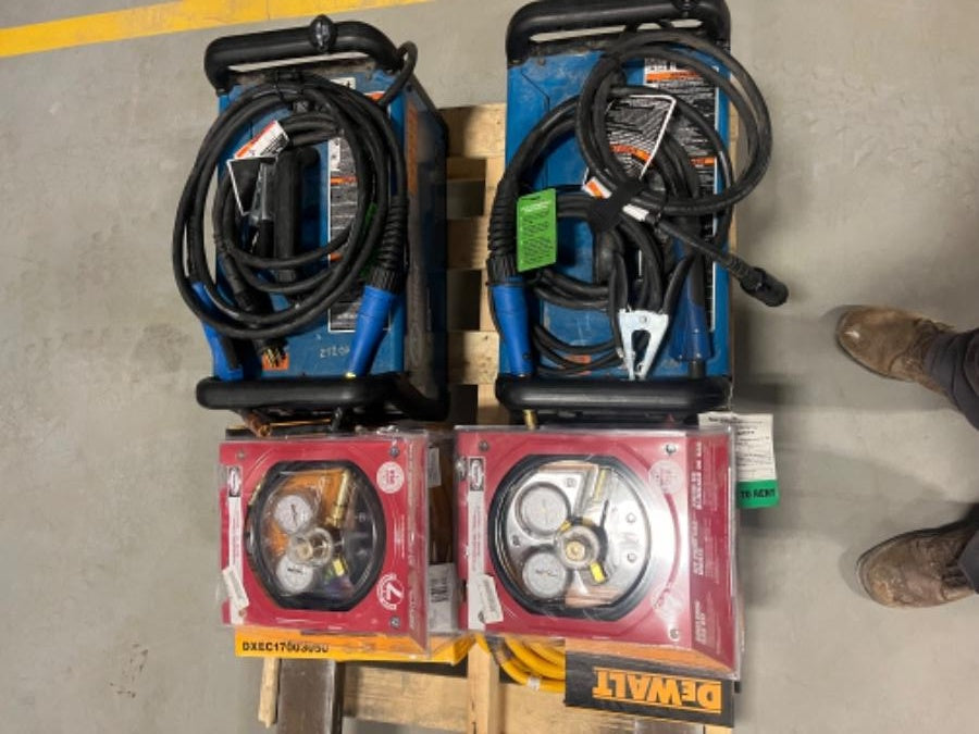 2022 MILLER ELECTRIC Millermatic 211