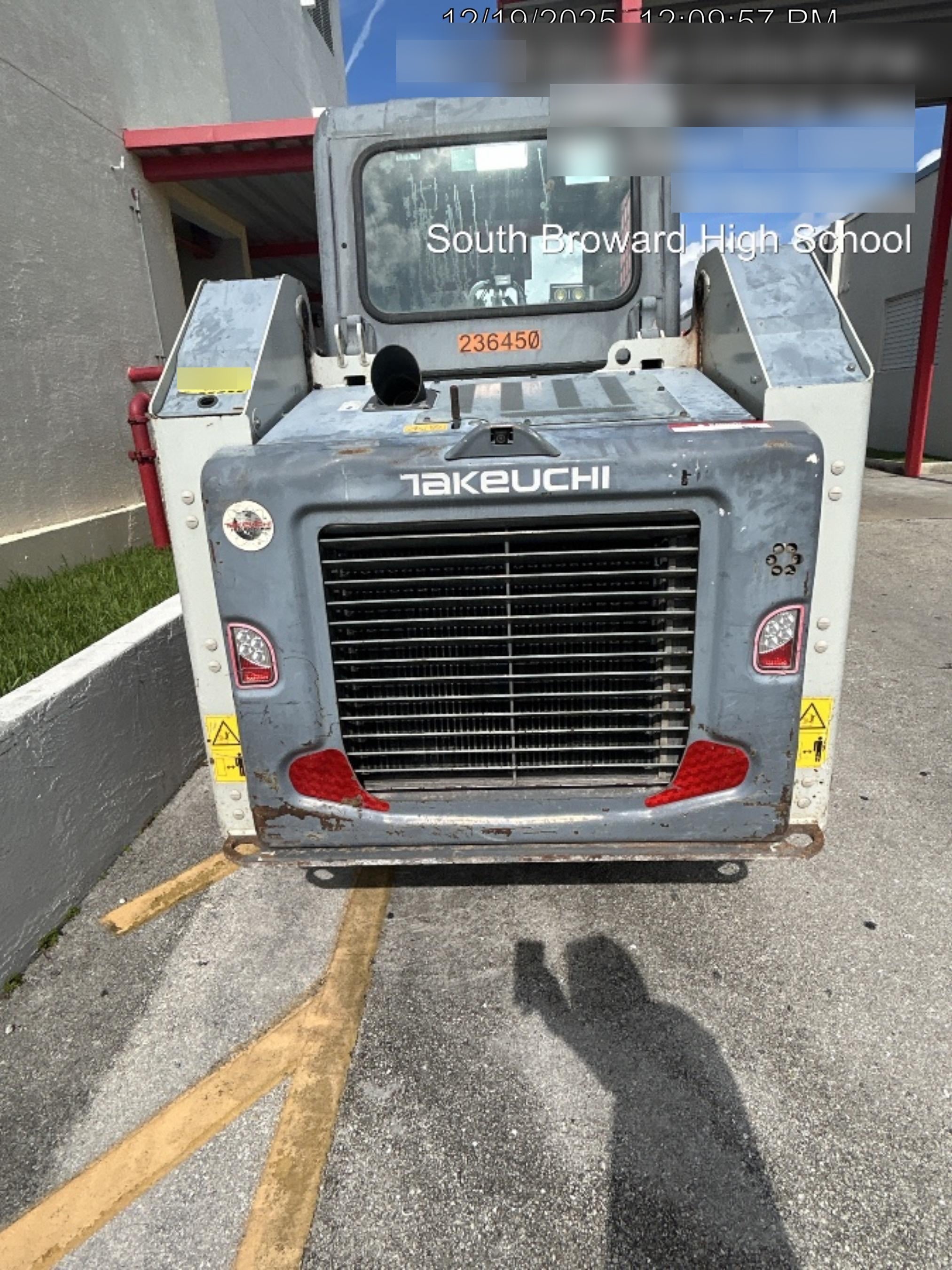 2022 TAKEUCHI TL8R2-R