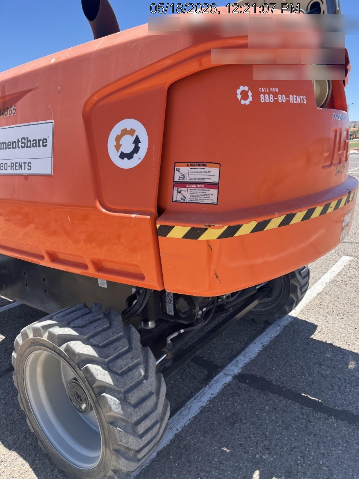 2023 JLG 600S