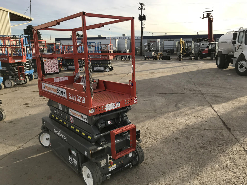 2018 SKYJACK SJIII-3219