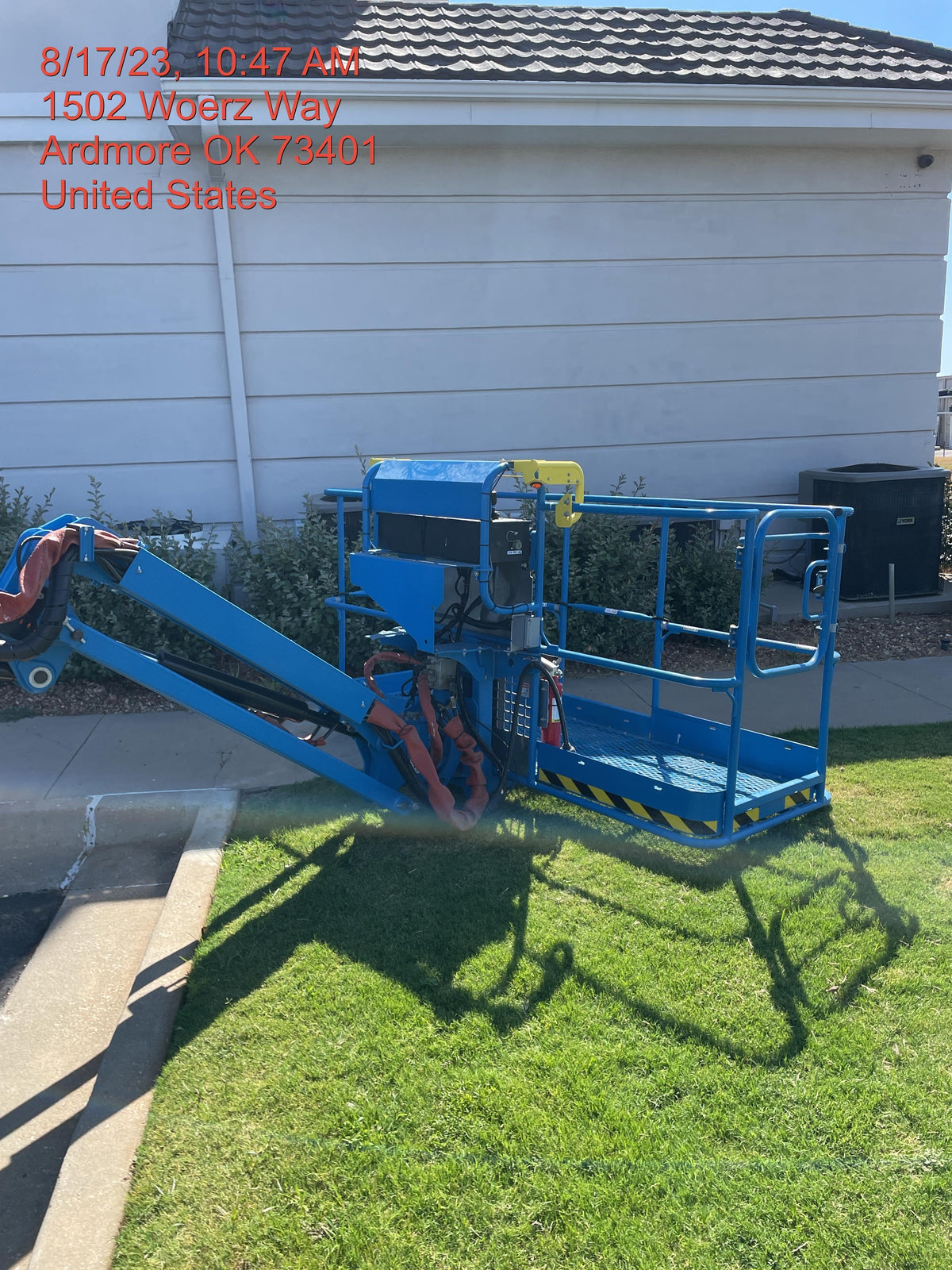 2023 GENIE S-85 XC
