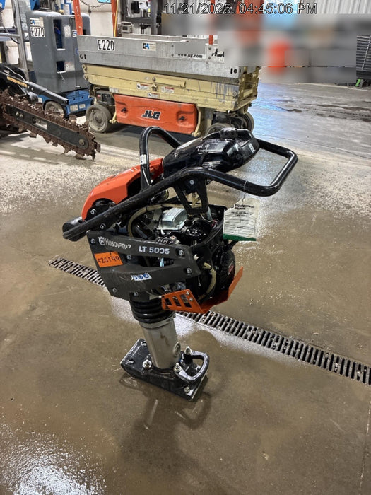 2024 HUSQVARNA LT5005