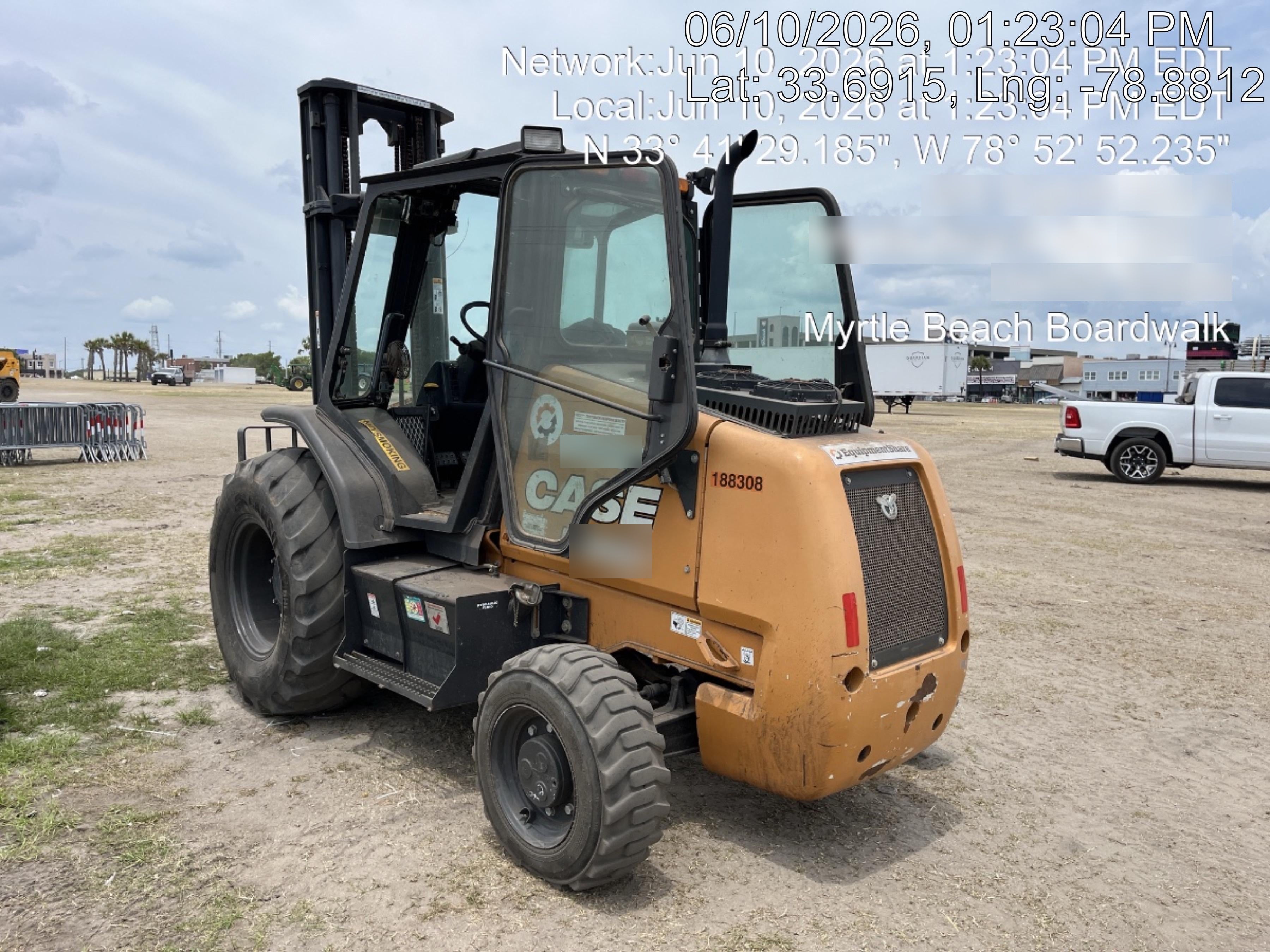 2021 CASE 586H