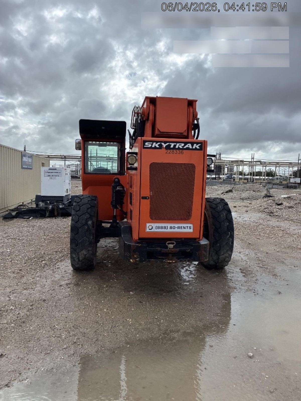 2022 SKYTRAK 8042