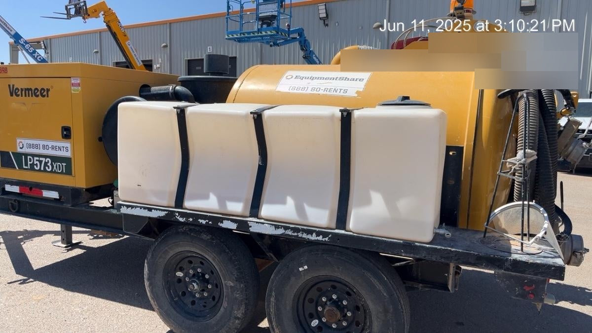 2023 VAC-TRON LP573XDT