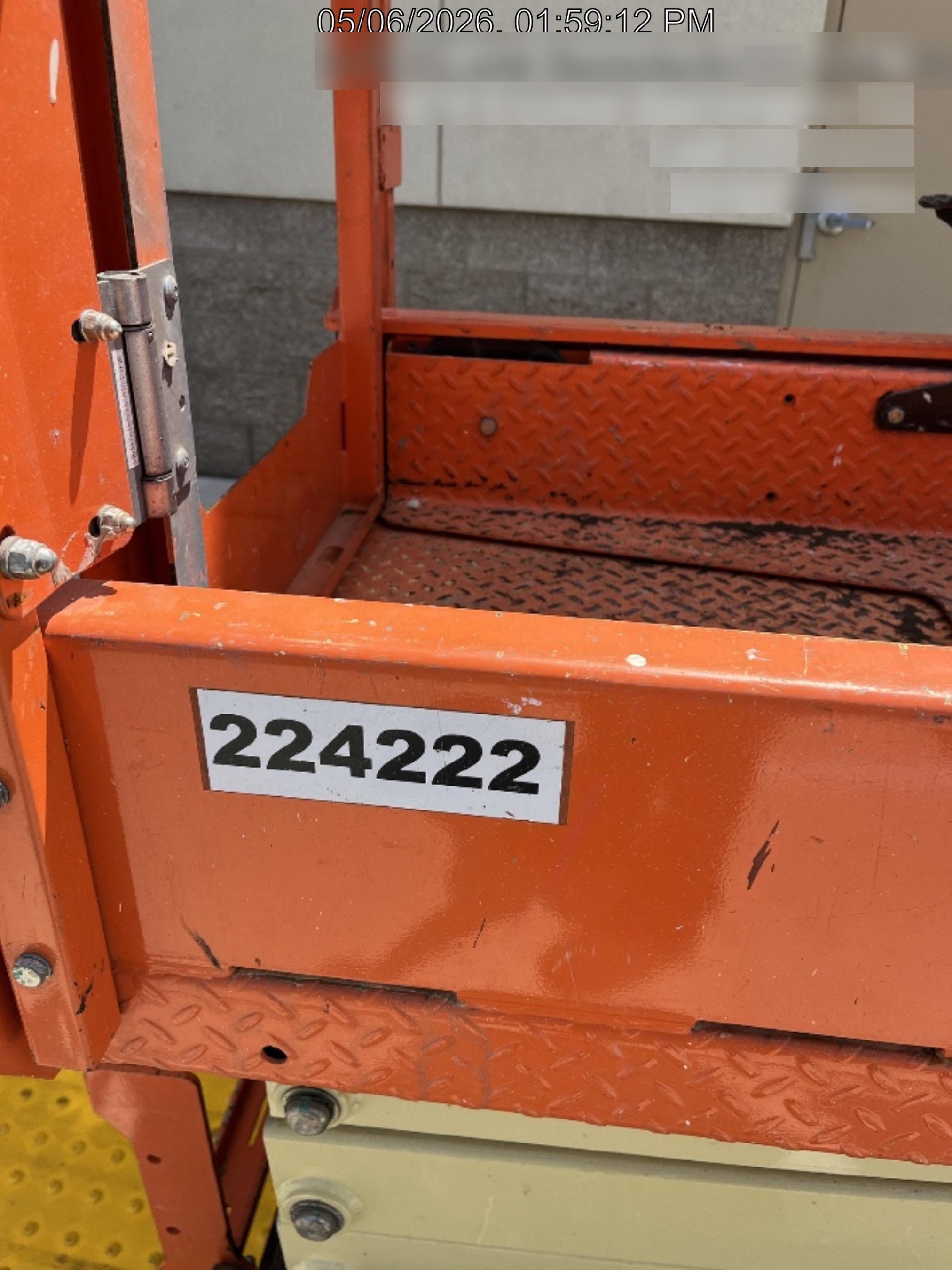 2022 JLG ES1932