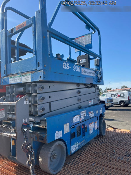 2019 Genie GS-1930 Half Height Swing Gate, 800W Inverter