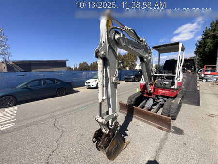 2022 TAKEUCHI TB235-2R