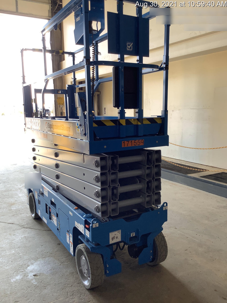 2021 GENIE GS-3232