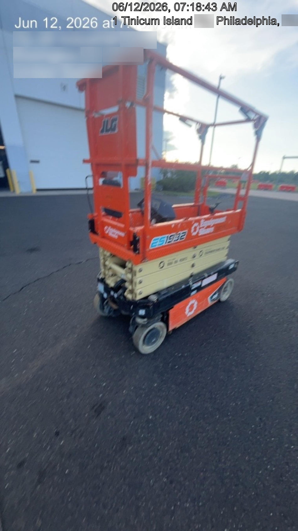 2022 JLG ES1932