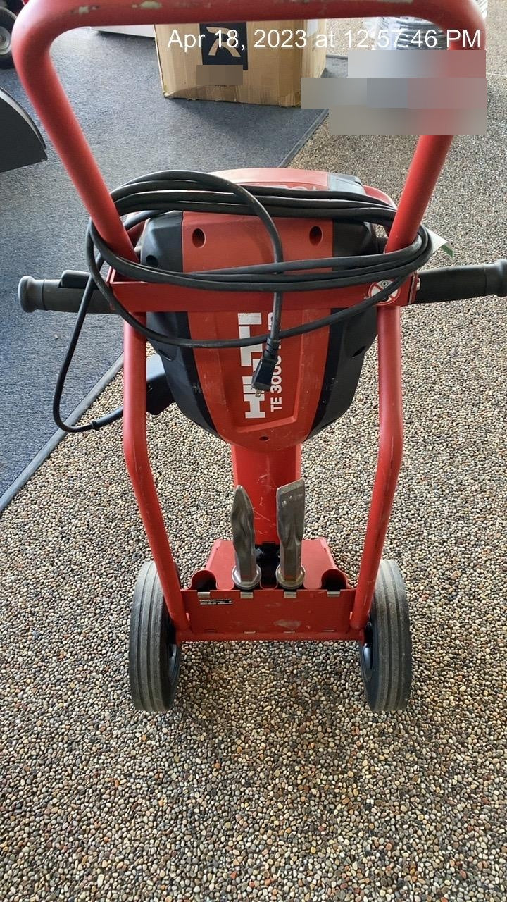 2020 HILTI TE 3000-AVR