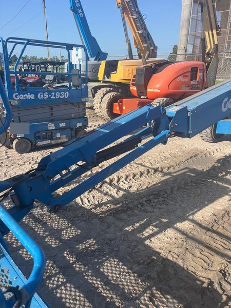 2017 GENIE S-45