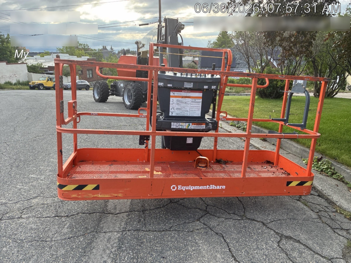 2025 JLG 860SJ