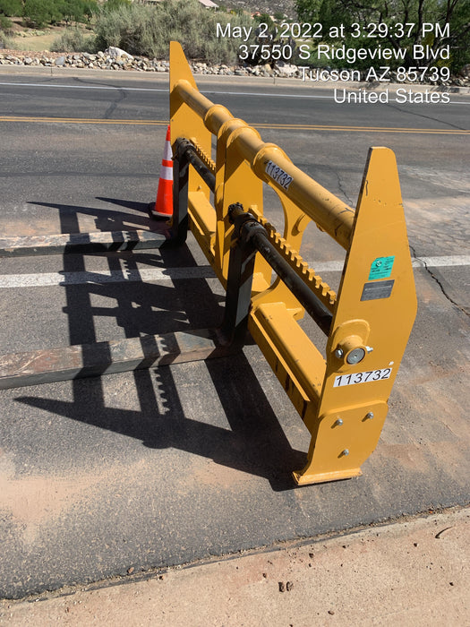 2020 JOHN DEERE 96" Loader Fork Carriage - John Deere