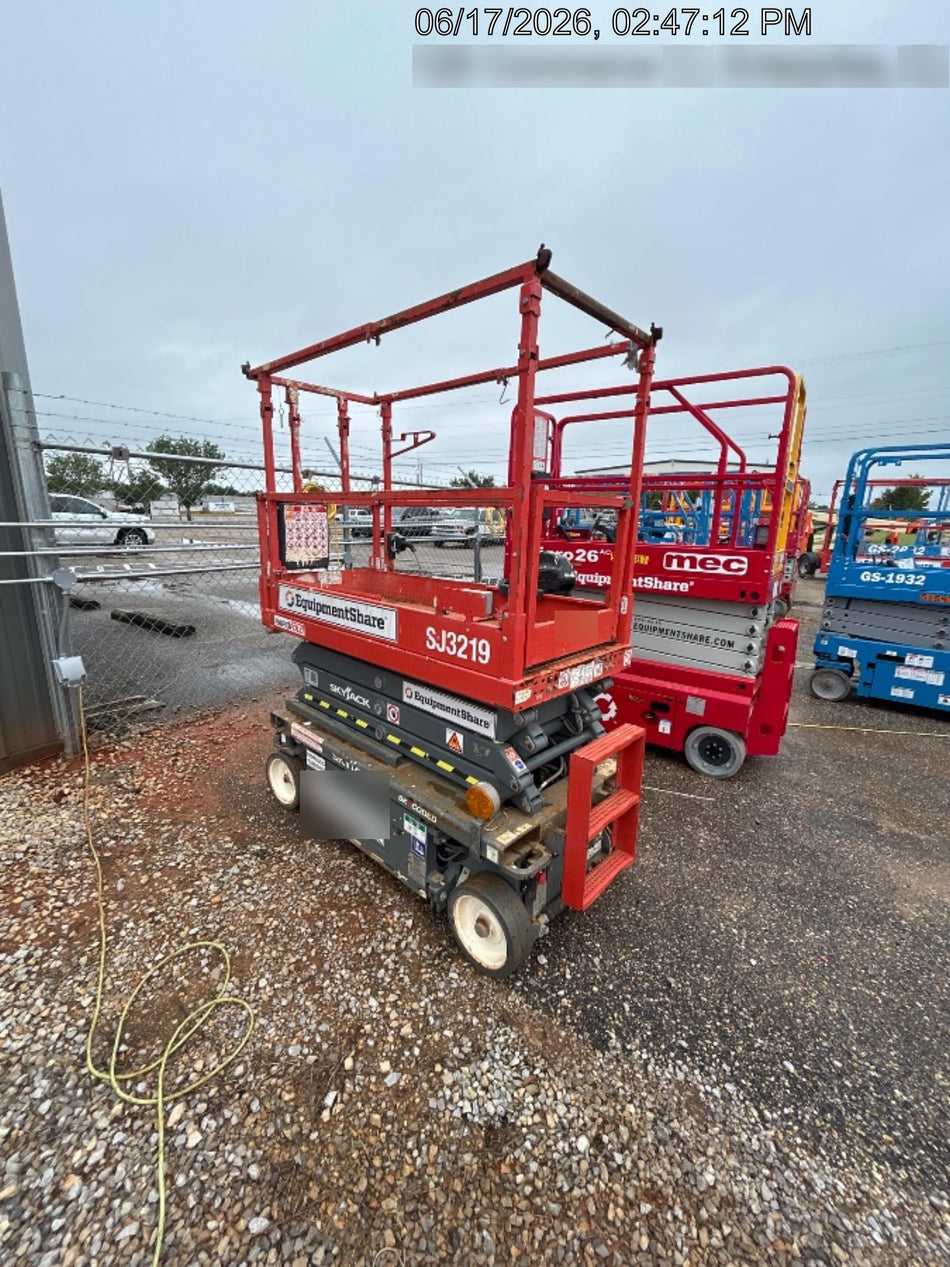 2022 SKYJACK SJ3219