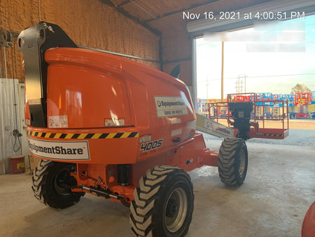 2021 JLG 400S