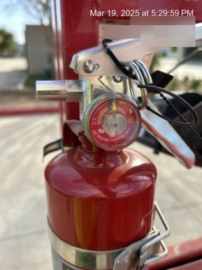 2019 MEC 1330SE MEC 1330SE w/ES Track Hardware, Full Extended 2 Year Warranty