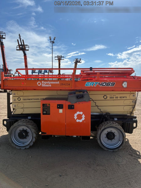 2022 JLG ERT4069
