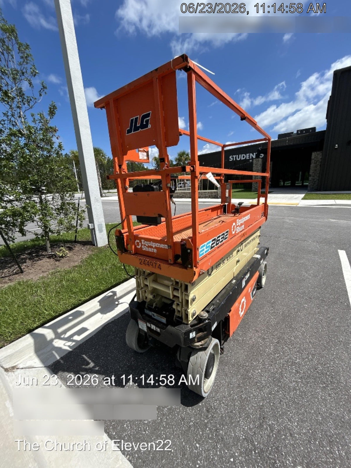 2022 JLG ES2632