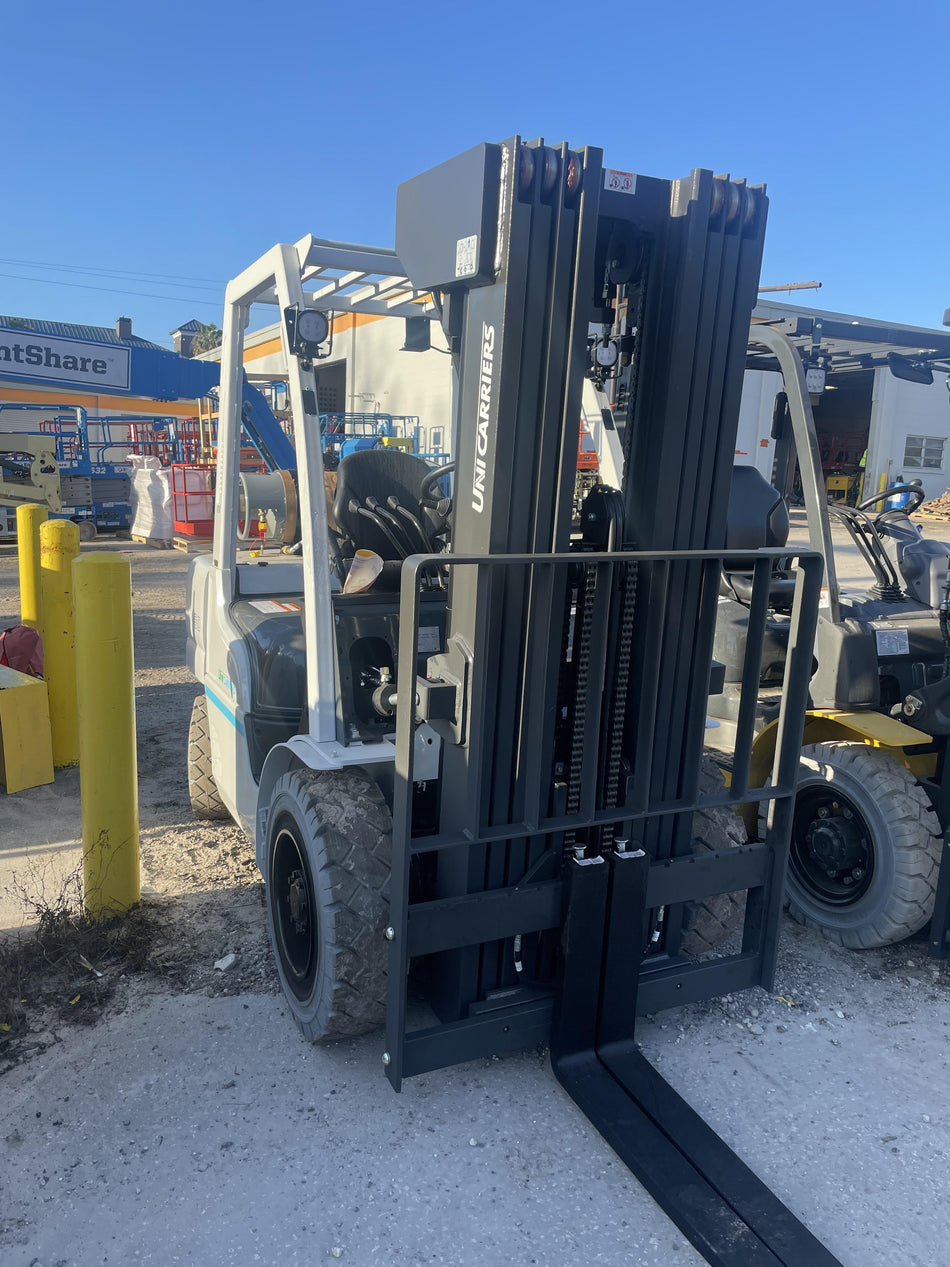 2022 UNICARRIER MUG1F2A30DV QUAD