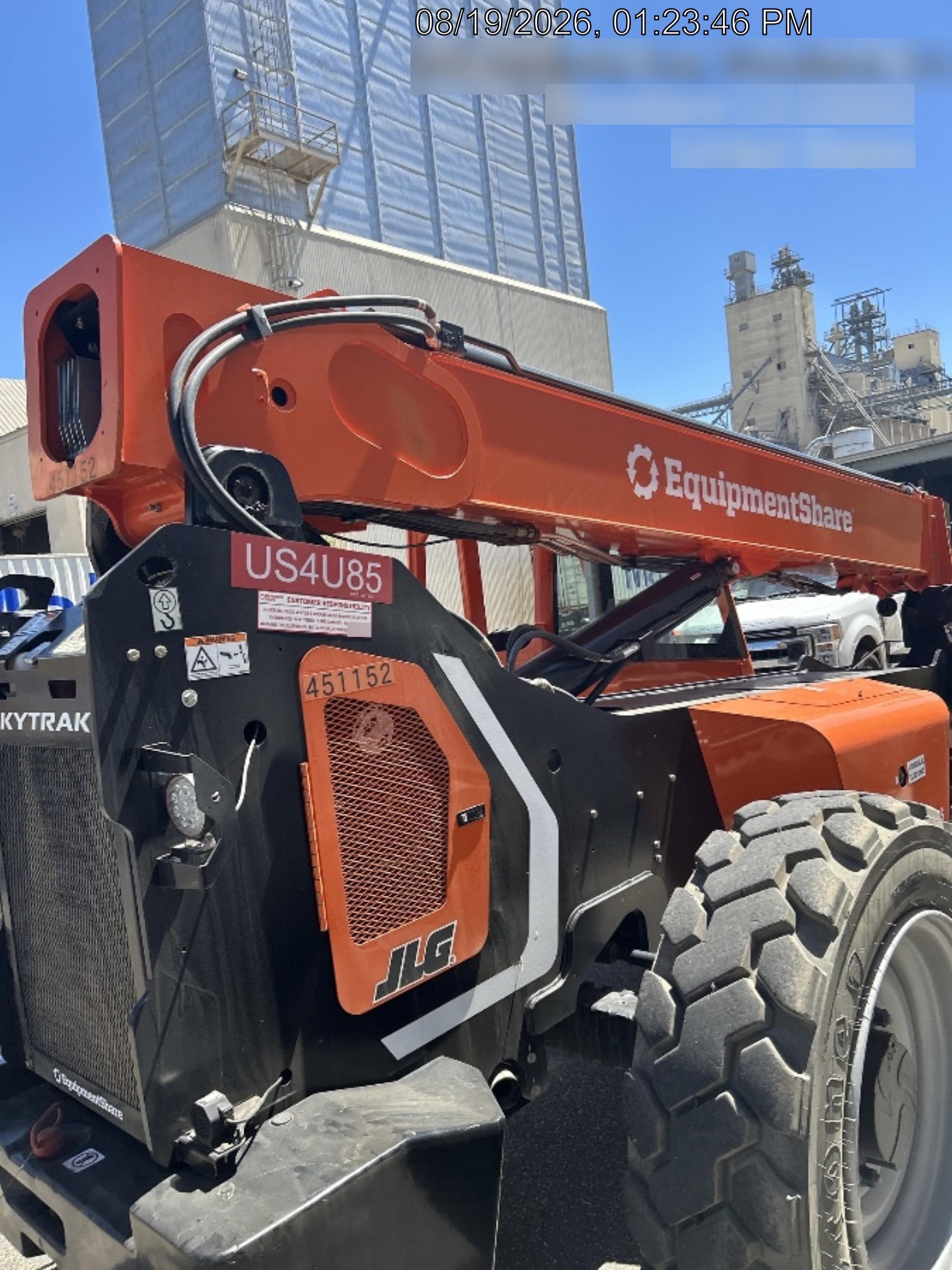 2024 SKYTRAK 8042