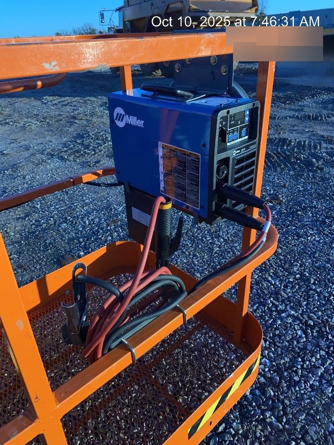 2025 MILLER ELECTRIC CST-282