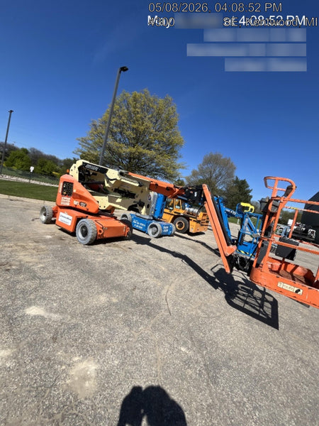 2019 JLG E400AJPN