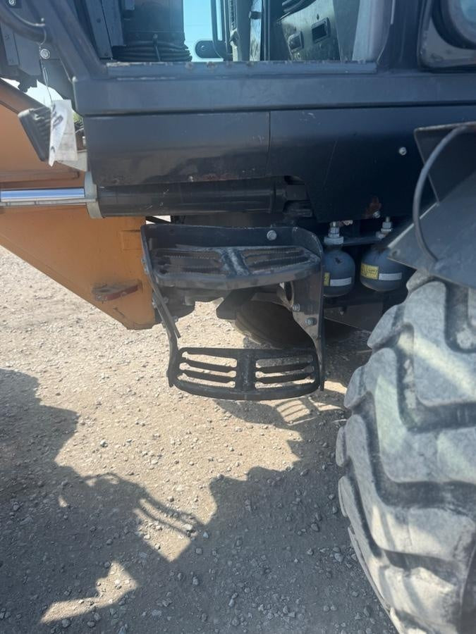 2020 CASE 856C